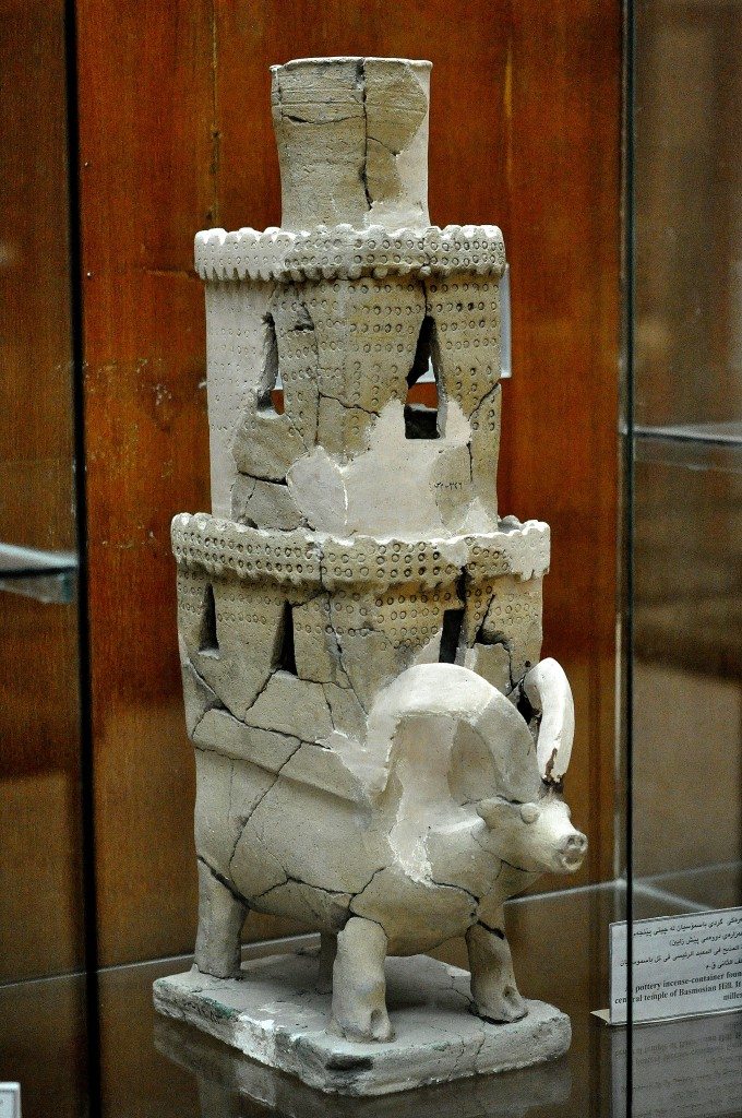 An incense burner which was found at layer 5 of the altar platform of the central temple of Tell Basmosian (modern-day Lake Dukan, Sulaimaniya Governorate, Iraq), Mesopotamia, Hurrian period, 2nd millennium BCE. (The Sulaimaniya Museum, Iraq).