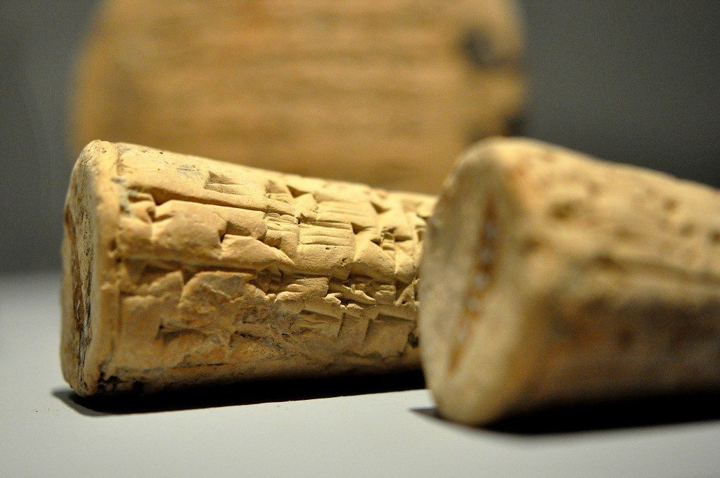 Clay foundation cones/nails. The cuneiform inscription on one of these cones records the construction of the temple of god Numushda in the city of Kiritab by Enlil-bani, king of Isin. Old-Babylonian period, 2003-1595 BCE. (The Sulaimaniya Museum, Iraq).