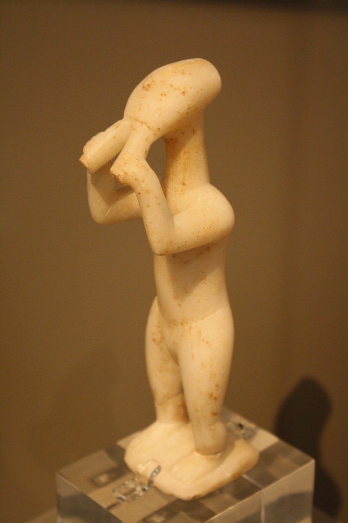 An aulos player in Parain marble from Keros, Cyclades, 2800-2300 BCE.