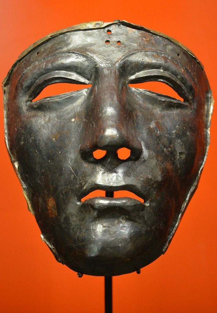 This military face mask (thought to have been worn in battle and during parades by cavalry) is one of the most exceptional finds at the site of the Battle of the Teutoburg Forest. It is one the oldest facial helmets knows in the Roman army, dating from the first part of the 1st century CE. (Museum und Park Kalkriese) 