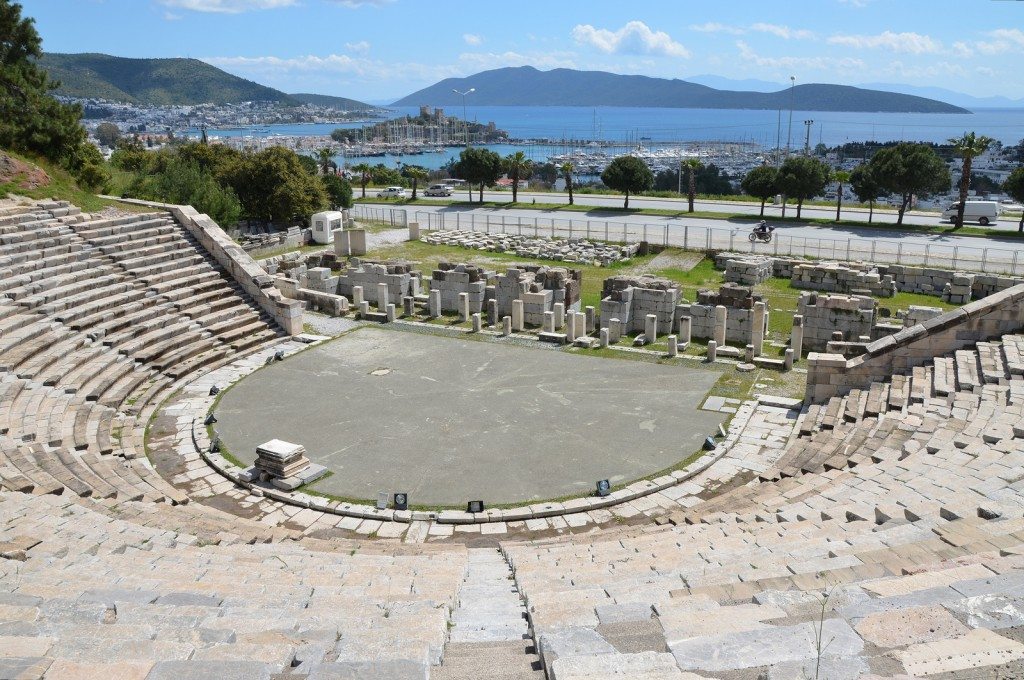 The theatre of ancient Halicarnassus, built in the 4th century BC during the reign of King Mausolos and enlarged in the 2nd century AD, the original capacity of the theatre was 10,000.