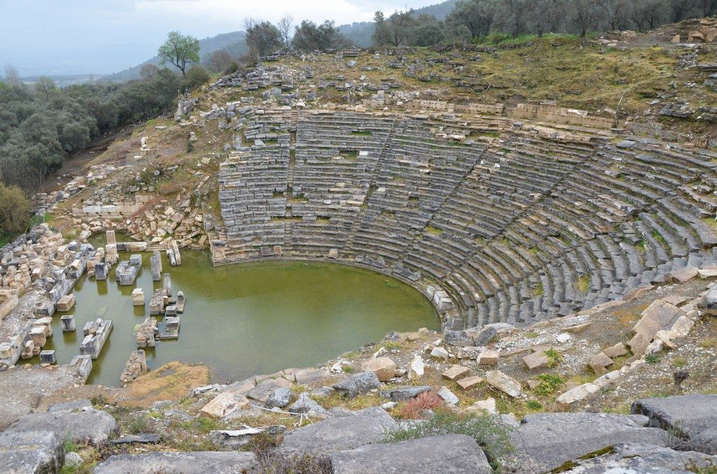 The theatre, erected in the Hellenistic period in the north slope of the south hill, Stratonicea, its capacity was approximately 10,000 spectators.