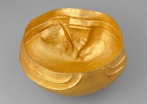 Bowl. Surigao Treasure, Surigao del Sur province. Ca. 10th–13th century. Gold. H. 3 5/8 x Diam. 6 11/16 in. (9.2 x 17 cm). Ayala Museum, 81.5179. Photography by Neal Oshima; Image courtesy of Ayala Museum. An object uncovered by Berto Morales in 1981. 