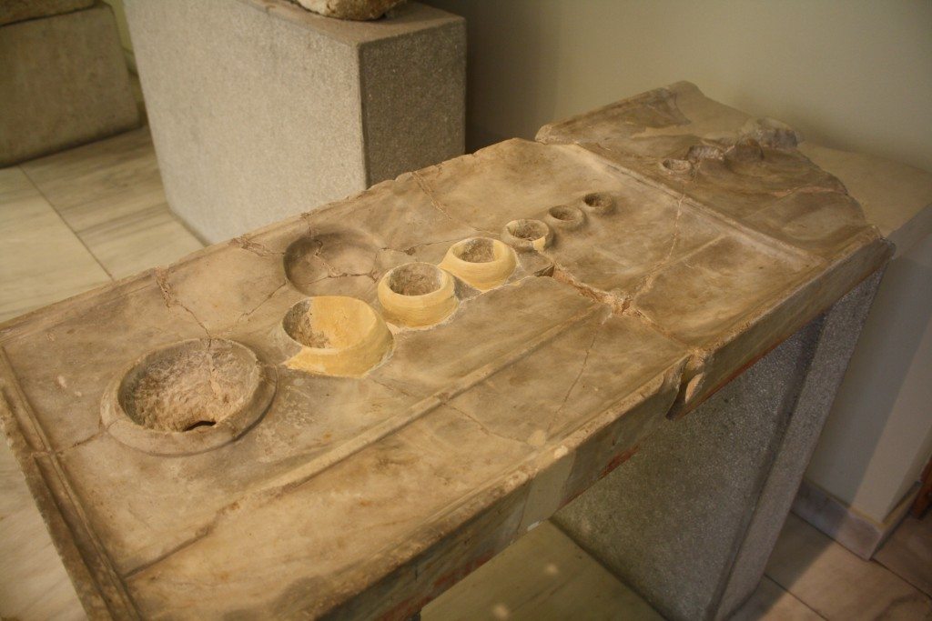 A sekomata used to measure standard quantities of liquids. From the agora of Piraeus.