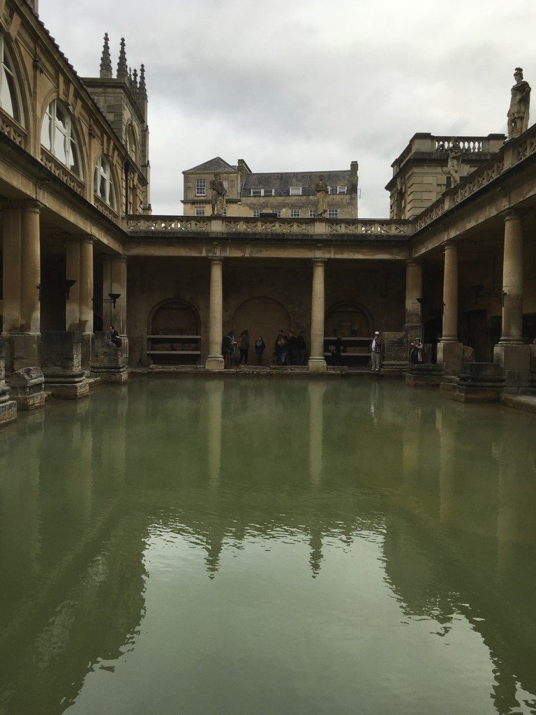 Roman baths, Great Bath. Image © Caroline Cervera.