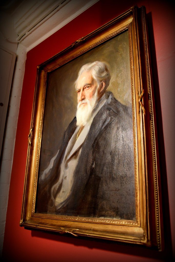 Portrait of late Professor William Mathew Flinders Petrie by Philip Alexius de Laszlo (1934). This less formal depiction of Petrie was painted by de Laszlo for Petrie's family. It was lent to UCL Hilda Petrie to be put on display with the Petrie Collection at the time of the celebration around the centenary of Petrie's birth in 1953. The portrait is now housed in the Petrie Museum. With thanks to the Petrie Museum of Egyptian Archaeology, UCL. Photo © Osama S. M. Amin. 